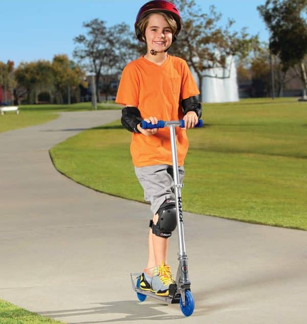 Razor A3 Kick Scooter for Kids - Larger Wheels, Front Suspension, Wheelie Bar, Lightweight, Foldable, and Adjustable Handlebars